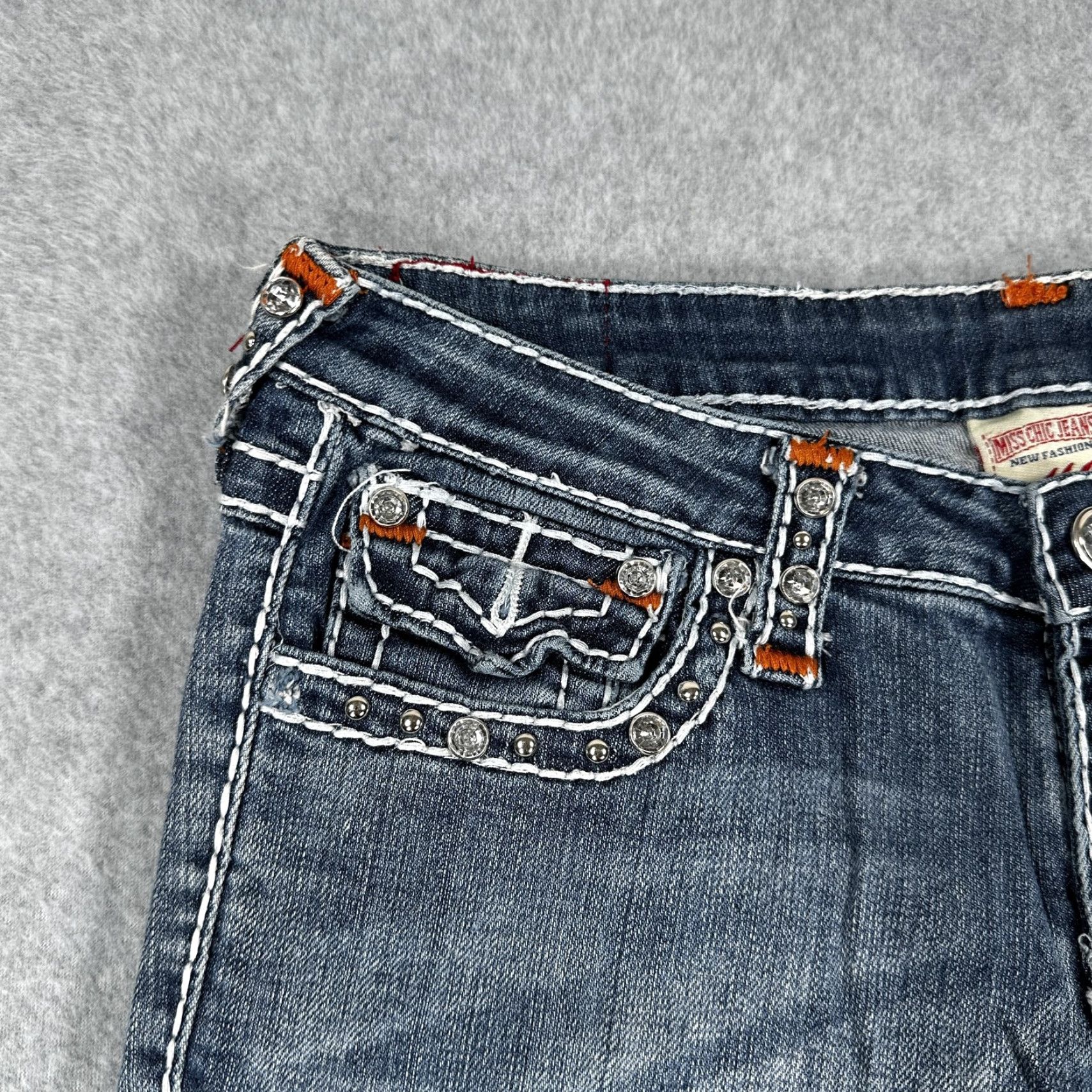 Vintage Miss Chic Jeans Womens 5 Blue Bootcut Denim Pants Distressed Crystal Studded Rhinestone Pockets Y2K Size 27" / US 4 / IT 40 - 3 Thumbnail