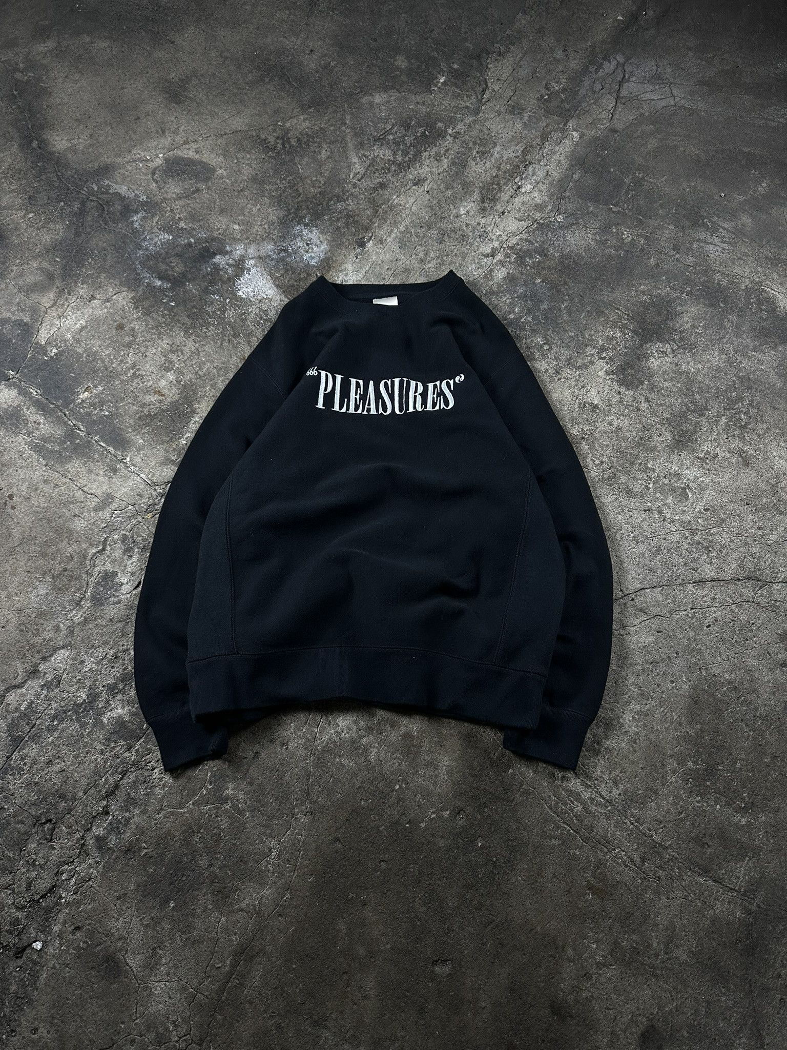 Pleasures Pleasures Now Logo Embroidery Spellout Crewneck Size US M / EU 48-50 / 2 - 1 Thumbnail
