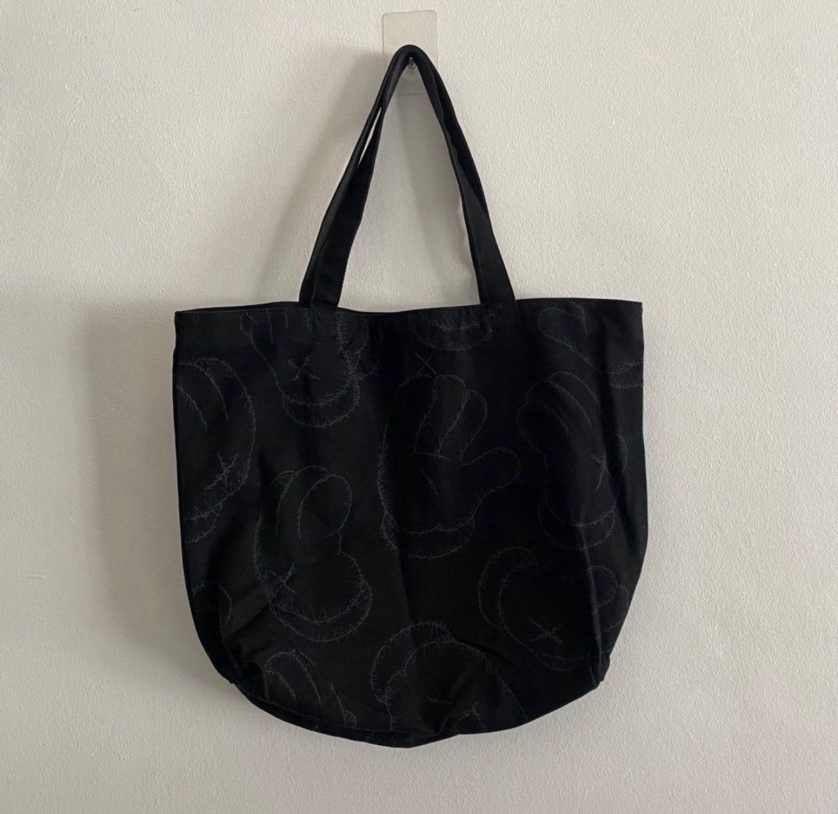 Kaws Archives Kaws Uniqlo Tote Bag Size ONE SIZE - 1 Thumbnail