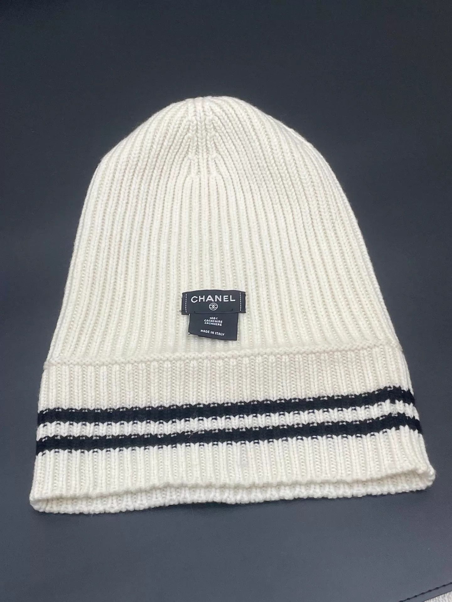 Chanel Chanel Black White Colorblocked Embroidered Logo Beanie Size ONE SIZE - 8 Thumbnail