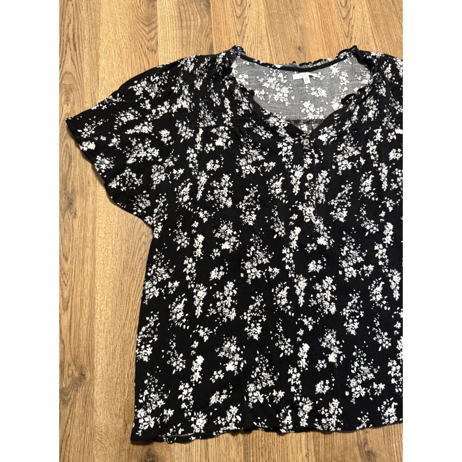 Vintage Maurices Blouse Women's Large Black Floral V-Neck Short Sleeve Pullover Casual Size L / US 10 / IT 46 - 3 Thumbnail