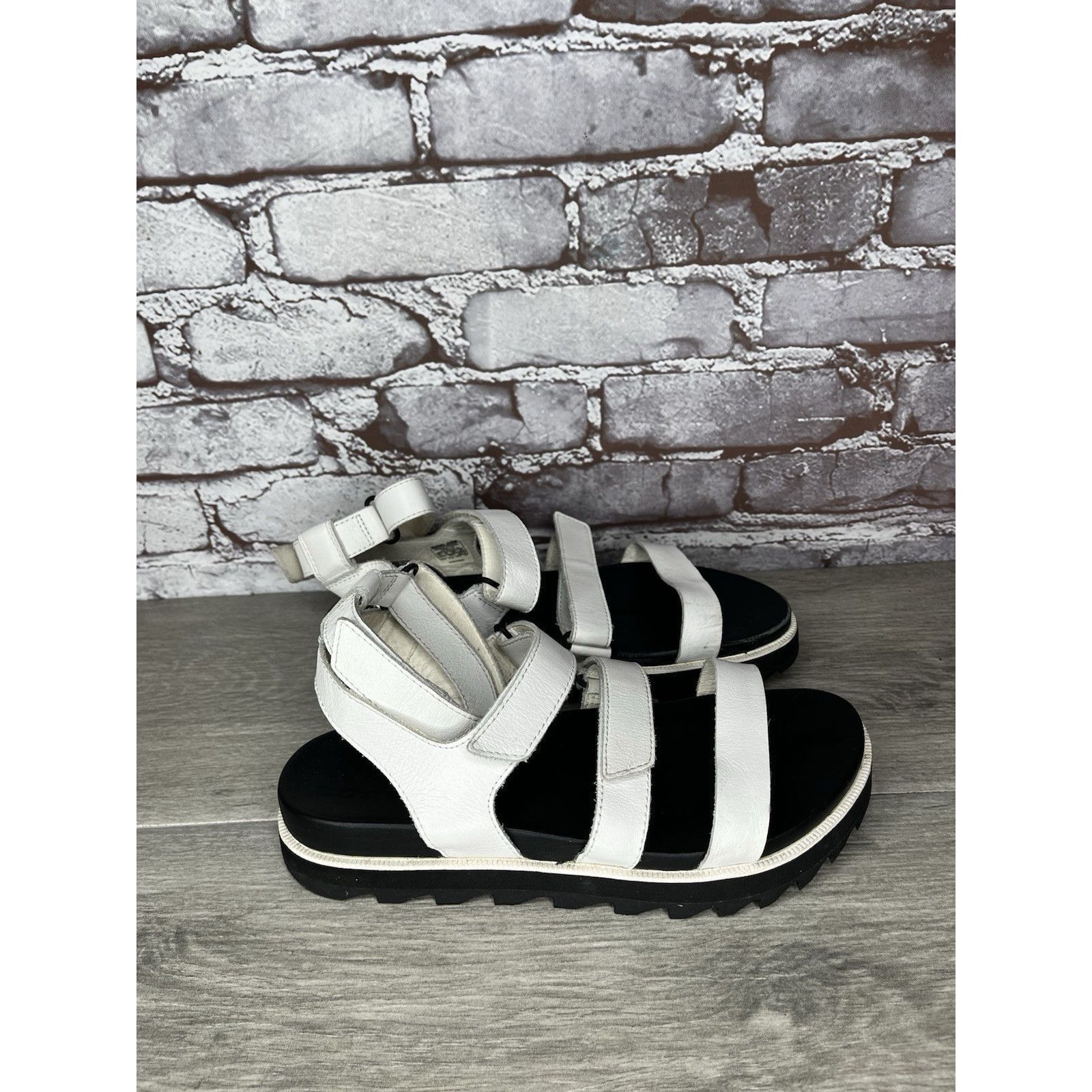 SOREL Sorel Roaming White Leather Multi Strap Platform Sandals Wom Size US 7.5 / IT 37.5 - 12 Thumbnail