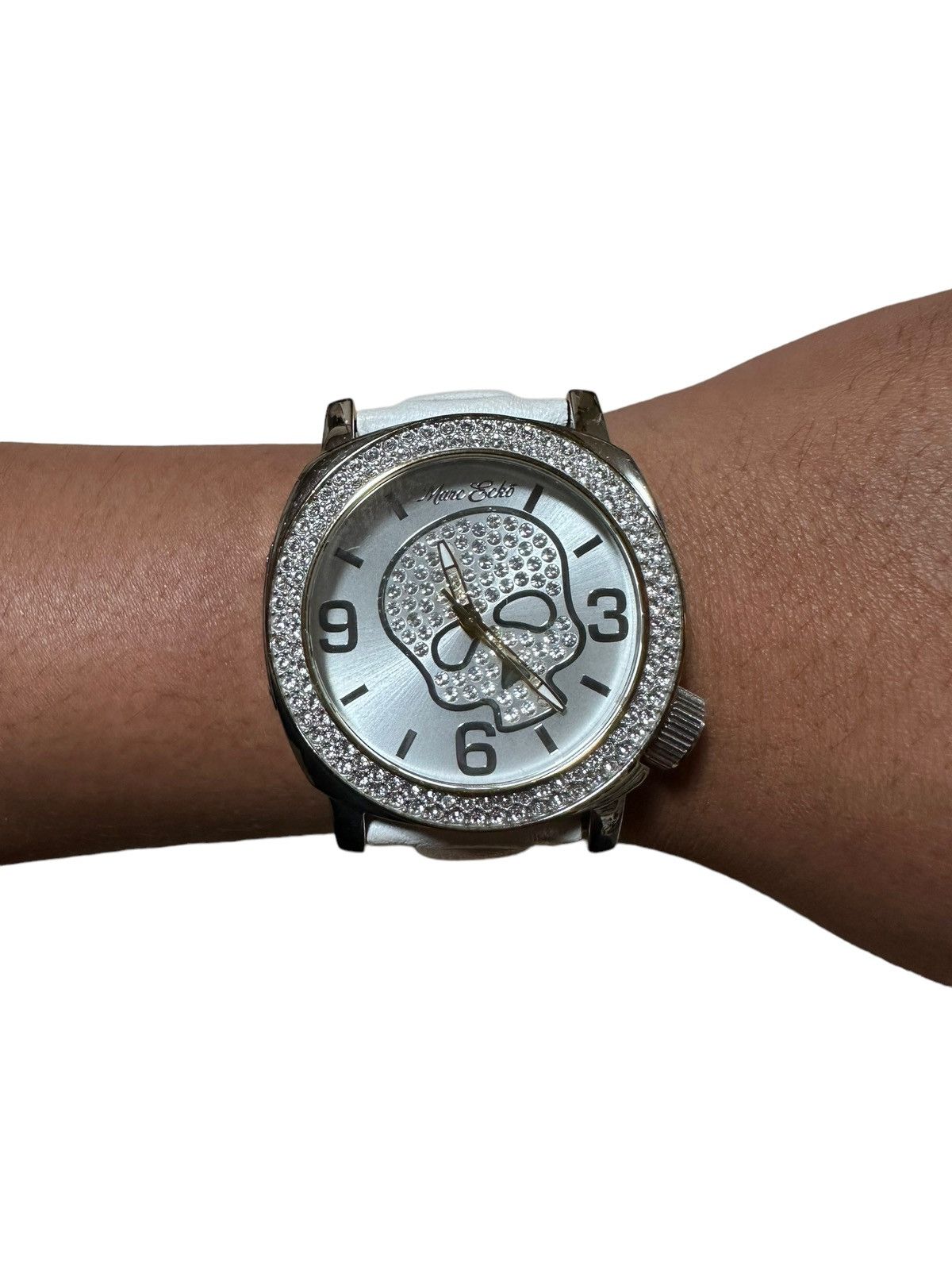 Marc ecko skull watch deals
