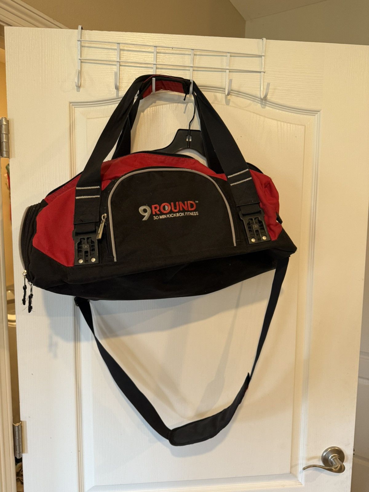 9Round Kickboxing Black & Red Large Gym Duffel Bag. Unisex, Men's