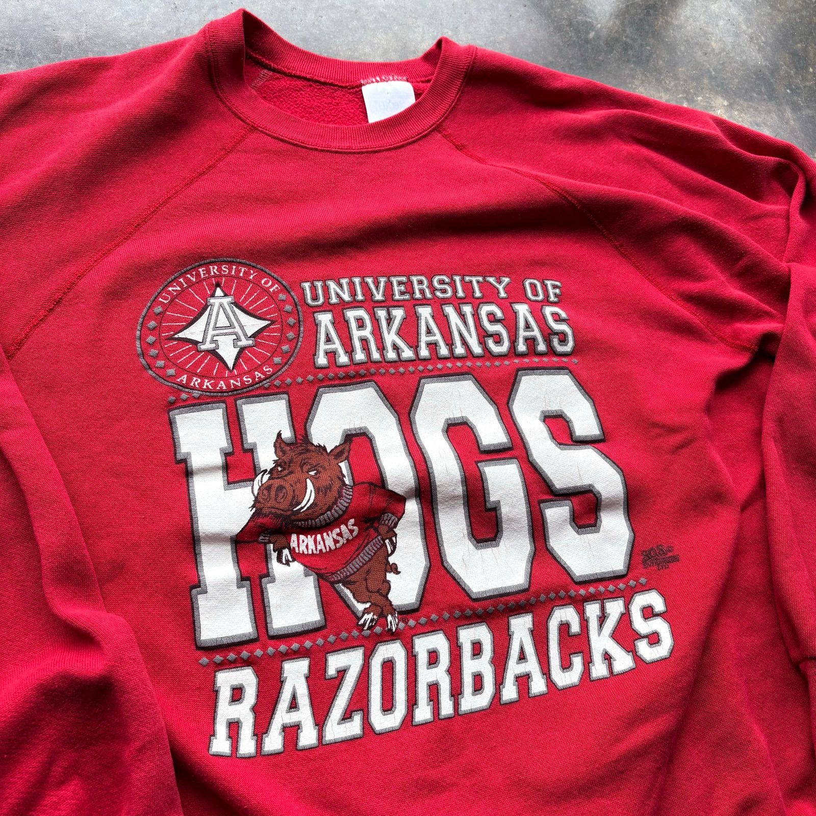 NCAA Crazy Rare Vintage Arkansas Razorbacks Crewneck Size US XXL / EU 58 / 5 - 2 Thumbnail