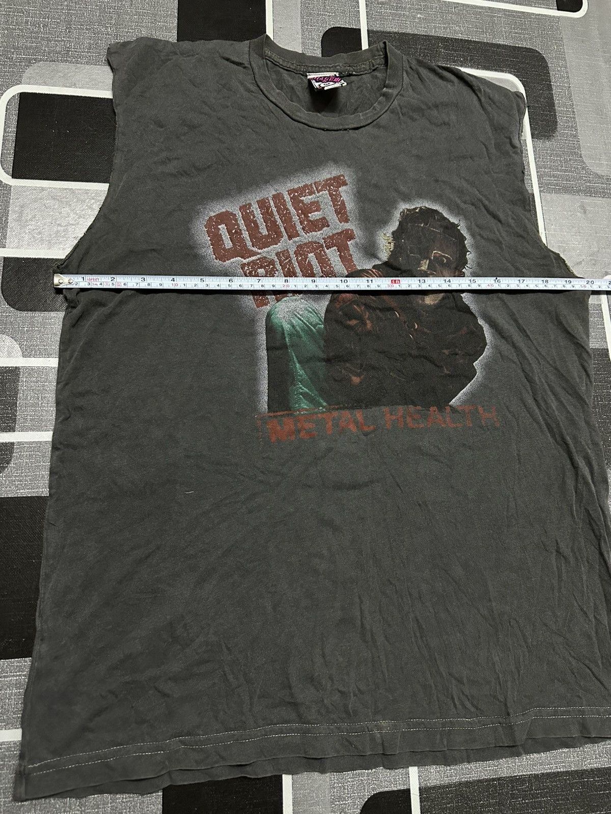 Band Tees × Vintage Vintage Quiet Riot Metal Health Sleeveless Shirt Size M Size US M / EU 48-50 / 2 - 5 Thumbnail