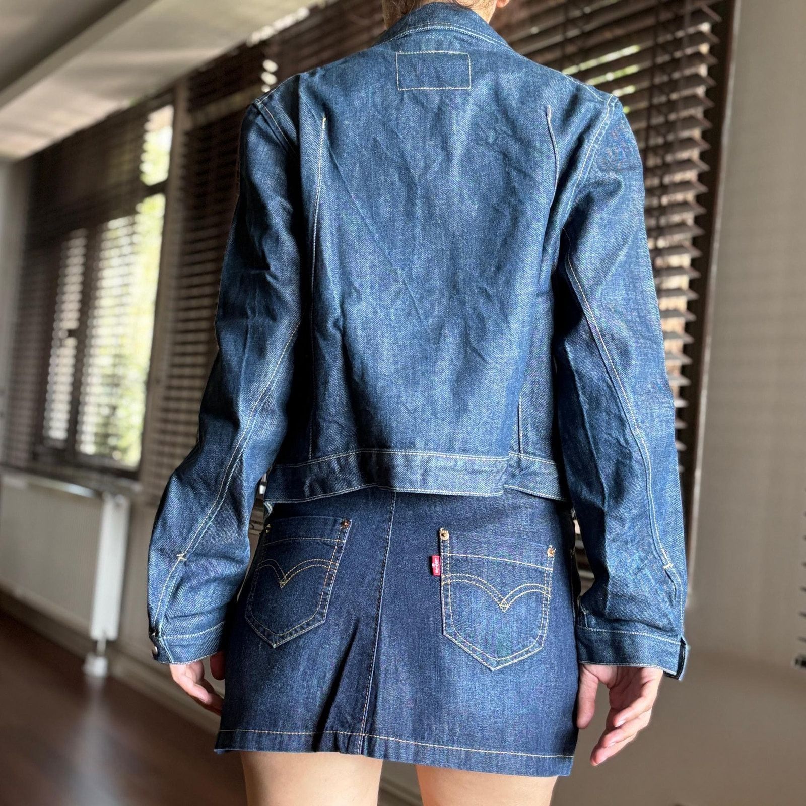 Levi's Levi's Engineered Jeans Jacket Y2K Vintage Dark Wash Medium Size US M / EU 48-50 / 2 - 3 Thumbnail