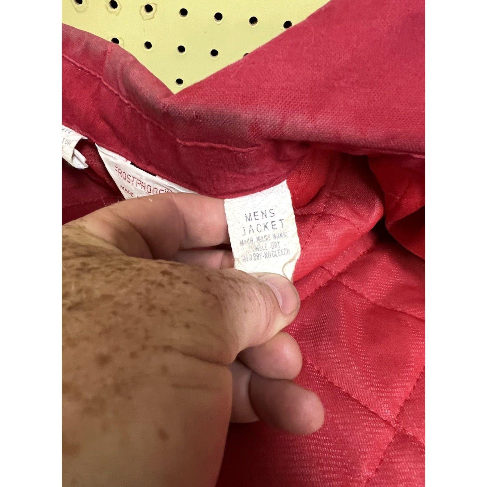 Vintage VINTAGE Frostproof Flannel Quilted Shirt Jacket USA Made Grunge 70s Red Large L Men Shirt Jacket Quilted Lined Size US XL / EU 56 / 4 - 6 Thumbnail