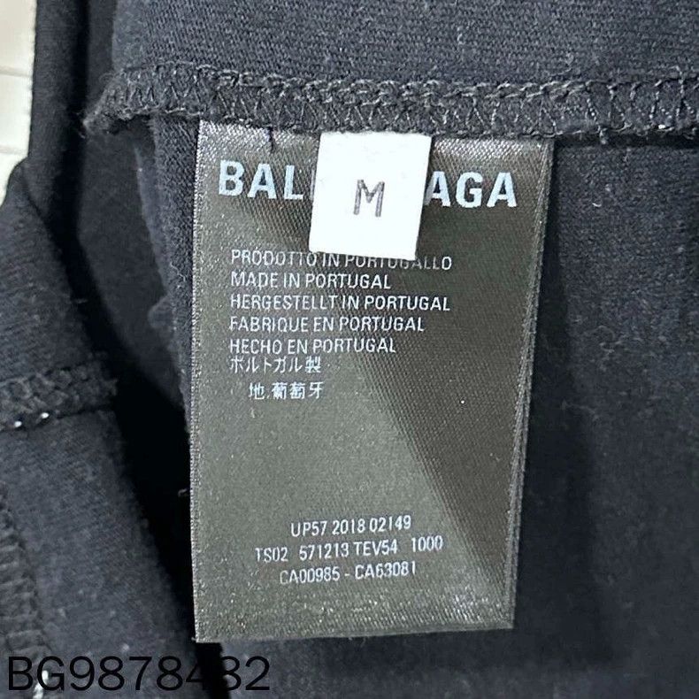 Balenciaga Balenciaga Bullet screen full of logo short sleeves Size US M / EU 48-50 / 2 - 5 Thumbnail