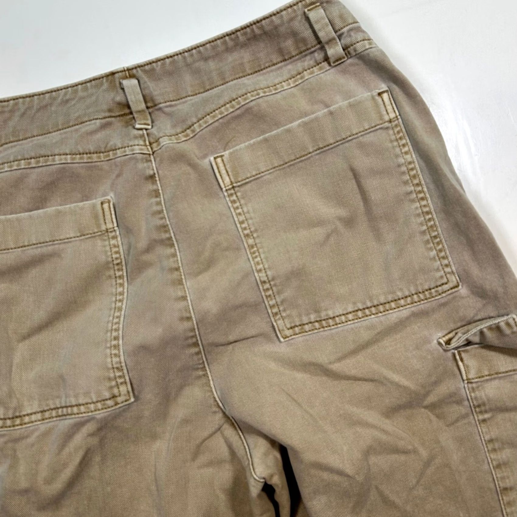 Gap GAP Women's Cargo Pants Wide Leg Khaki Casual Utility Trousers Size 6 Size 28" / US 6 / IT 42 - 4 Thumbnail