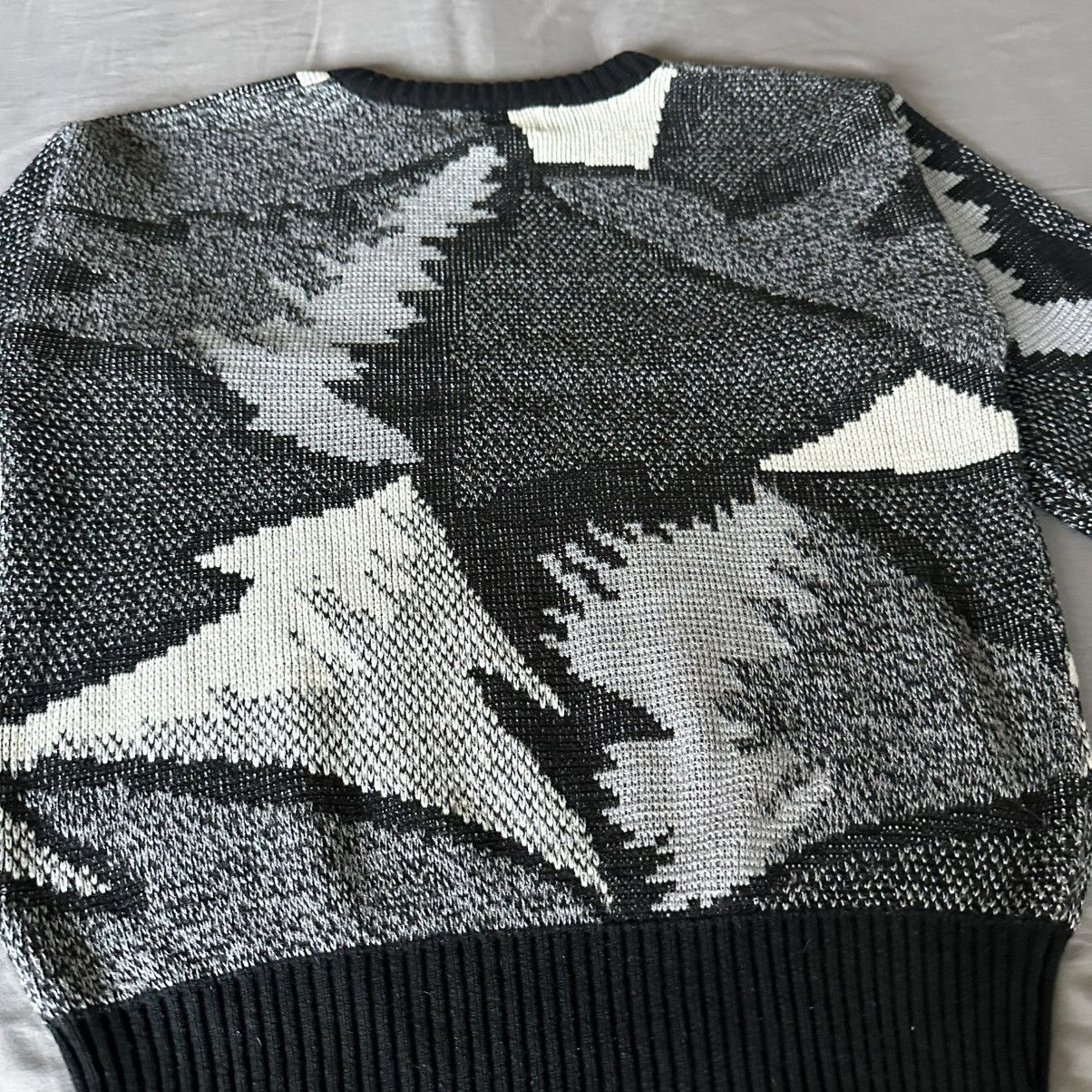 Other Vintage Abstract Grey Mountain Knitted Sweater Size US M / EU 48-50 / 2 - 5 Thumbnail