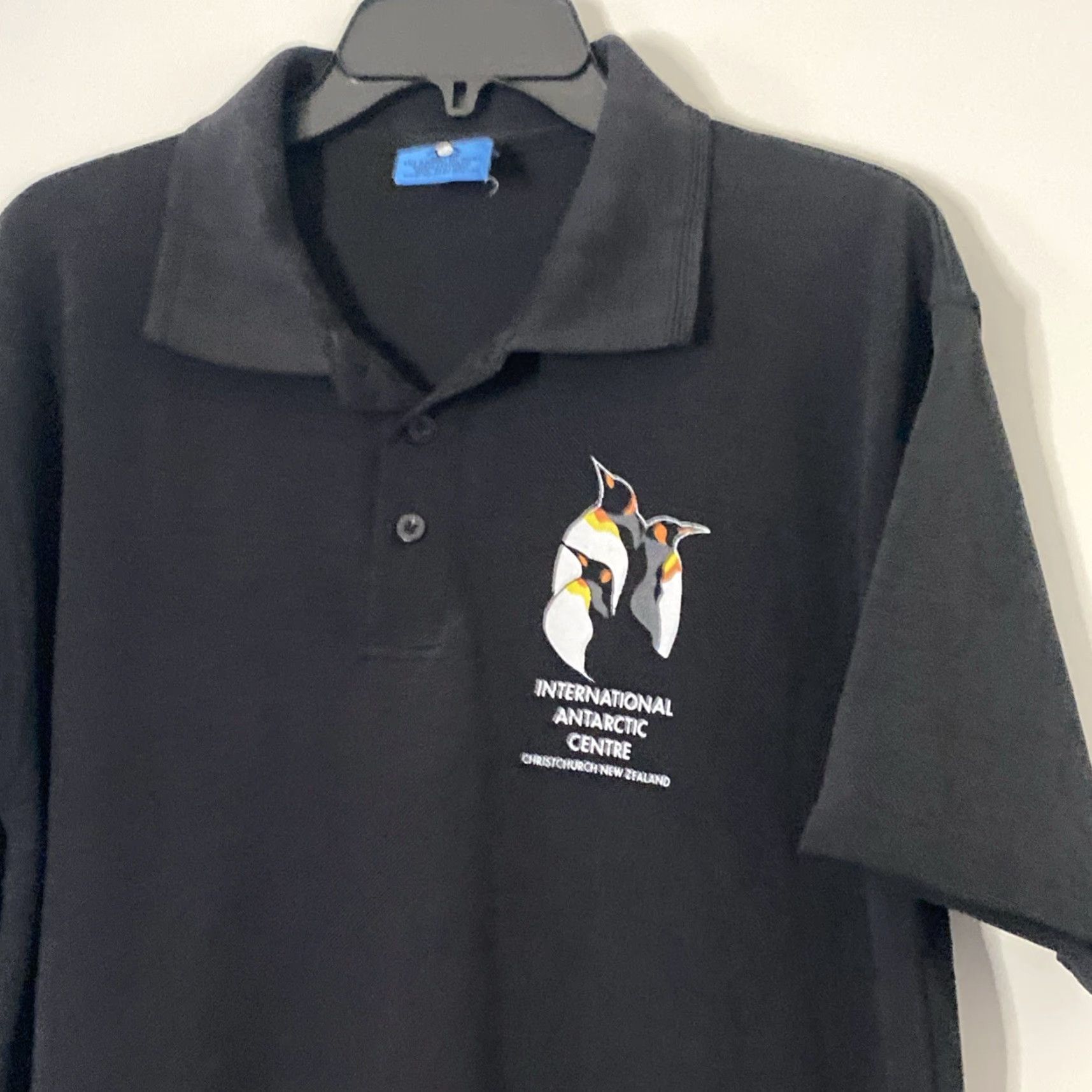 Vintage VINTAGE New Zealand Antarctic Polo Shirt L Black Embroidered Penguin Men Short Sleeve 90s Vintage T-Shirt Debut Example Size US L / EU 52-54 / 3 - 4 Thumbnail