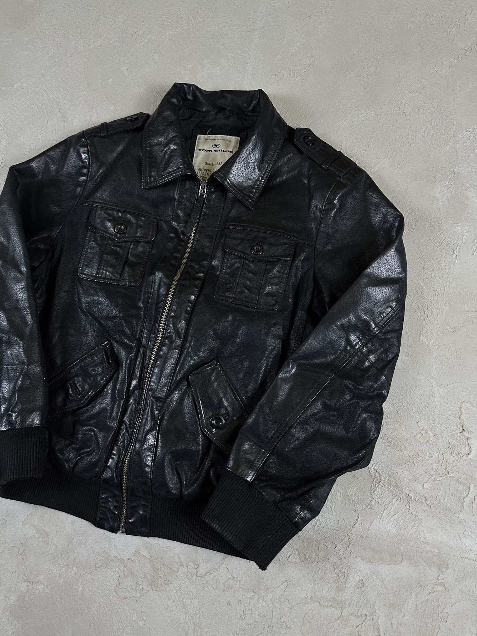 Japanese Brand Vintage Y2k Real Leather Cargo Bomber Boxy Jacket Size US S / EU 44-46 / 1 - 3 Thumbnail