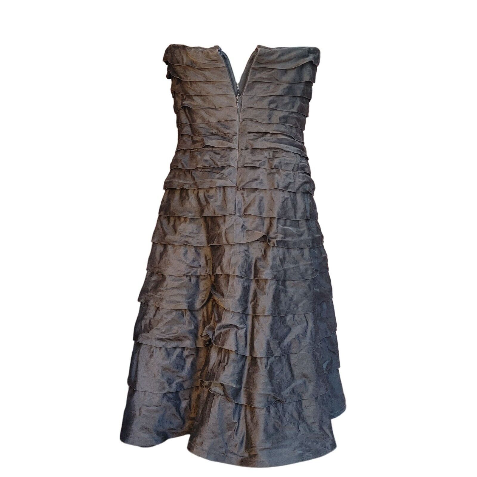 Other Carmen Marc Valvo Women's Black Boat Neck Sleeveless Ruffled Size M / US 6-8 / IT 42-44 - 2 Thumbnail