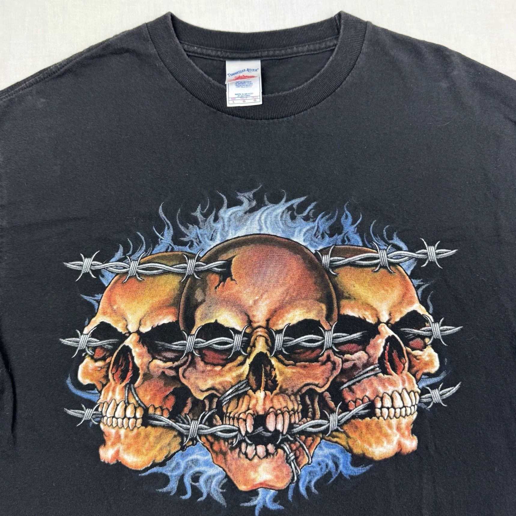 Vintage VINTAGE Tennessee River T-Shirt Men Adult Large Black Skull Flames Hipster 90s Y2K Punk Biker Crew Neck Short Sleeve Barbed Wire] Size US L / EU 52-54 / 3 - 2 Thumbnail