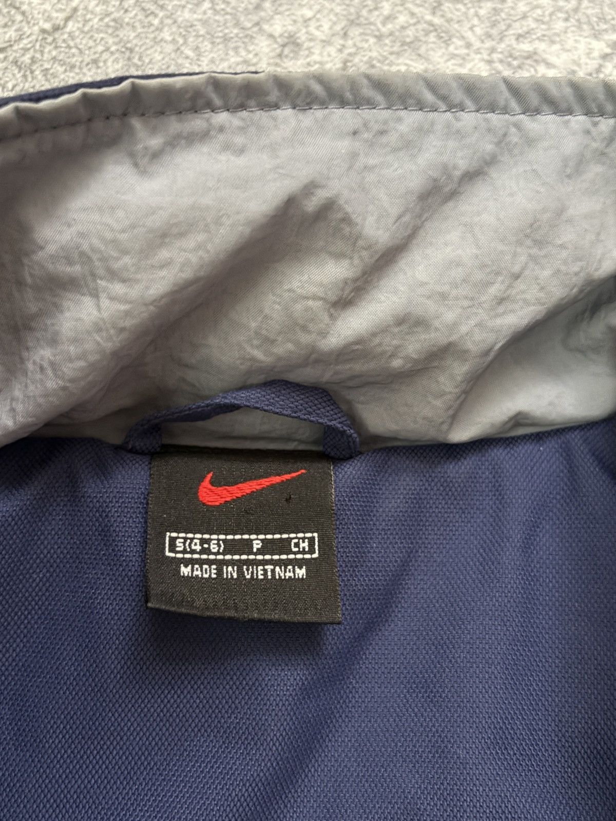 Nike Vintage Nike Quilted Puffer Jacket Navy Blue Yellow Swoosh S Size S / US 4 / IT 40 - 5 Thumbnail