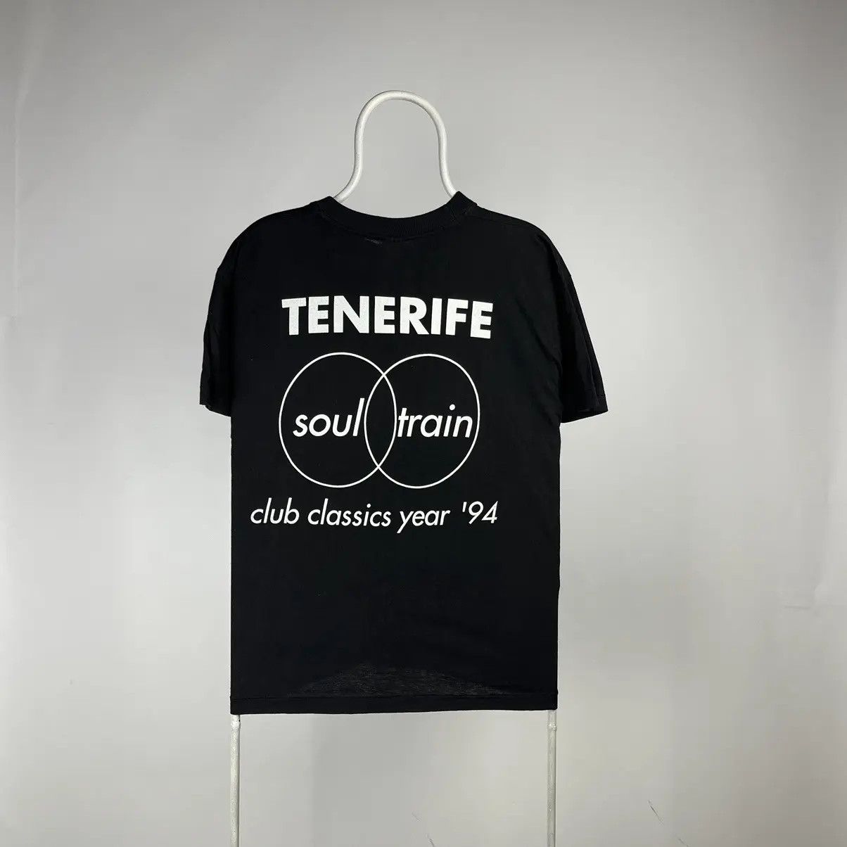 Band Tees Vintage Soul train T-shirt tour tee size Medium 94 Size US M / EU 48-50 / 2 - 2 Thumbnail