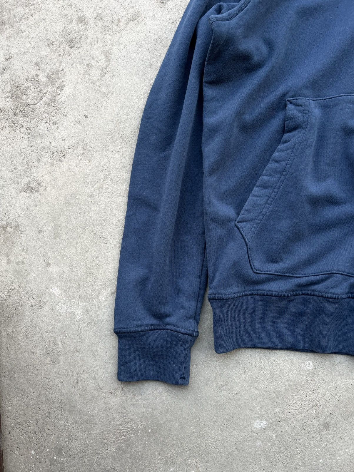 Stone Island STONE ISLAND BLUE LOGO PATCH HOODIE Size US L / EU 52-54 / 3 - 4 Thumbnail