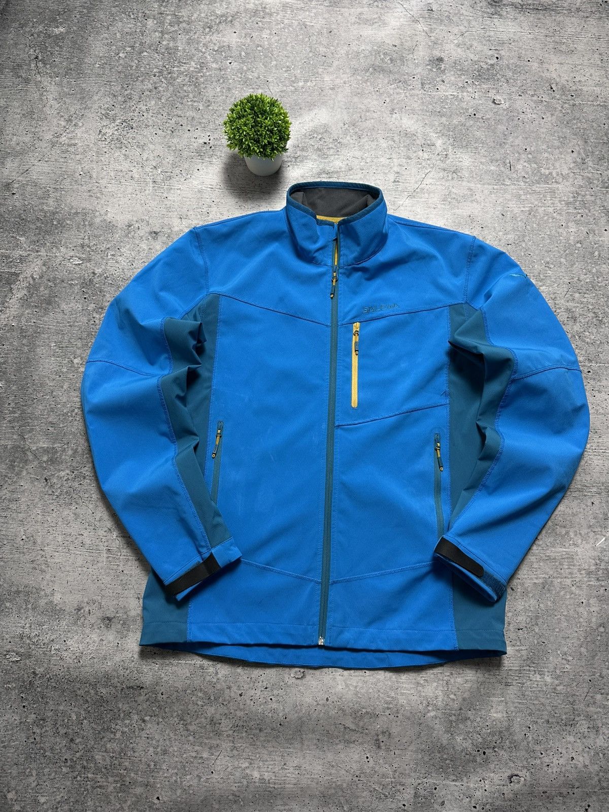 SALEWA Salewa Geisler Softshell Hiking Outdoor Ski Gorpcore Jacket Size US XL / EU 56 / 4 - 2 Thumbnail