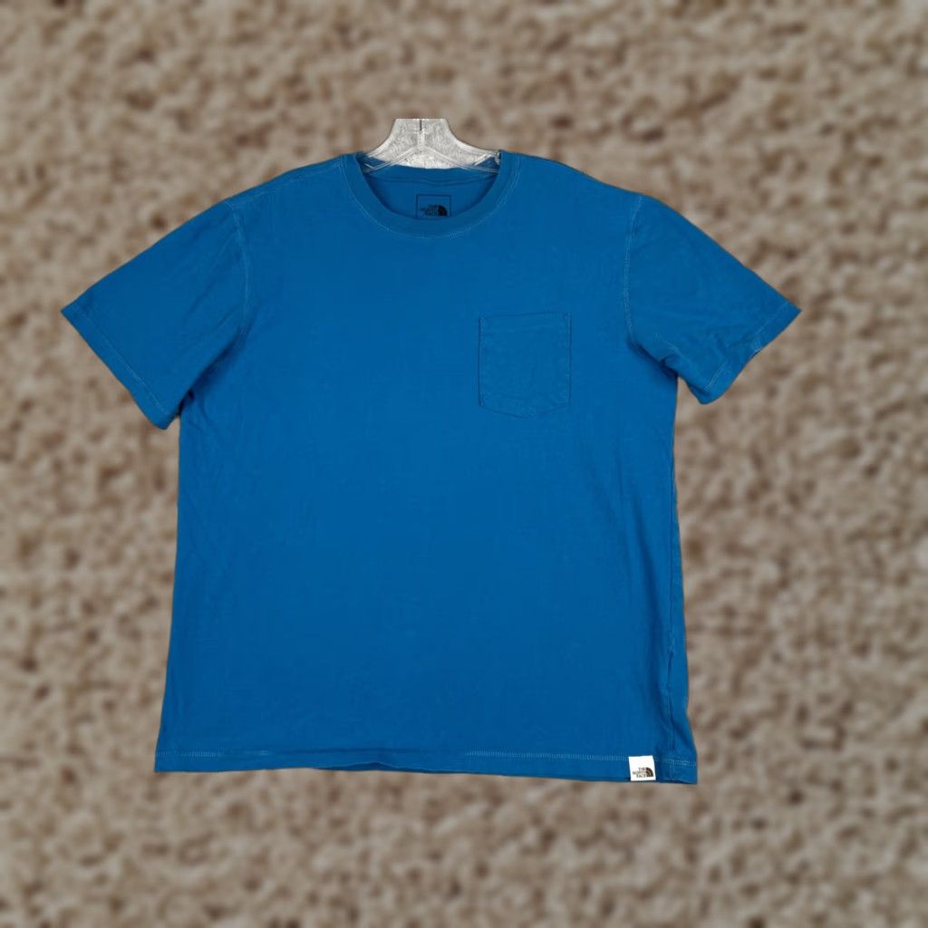 The North Face The North Face Shirt Men L Blue Short Sleeve Crew Neck Cotton Polyester Jersey Pocket Logo All Seasons Breathable Pockets Modern Classic Mens Size US L / EU 52-54 / 3 - 1 Thumbnail
