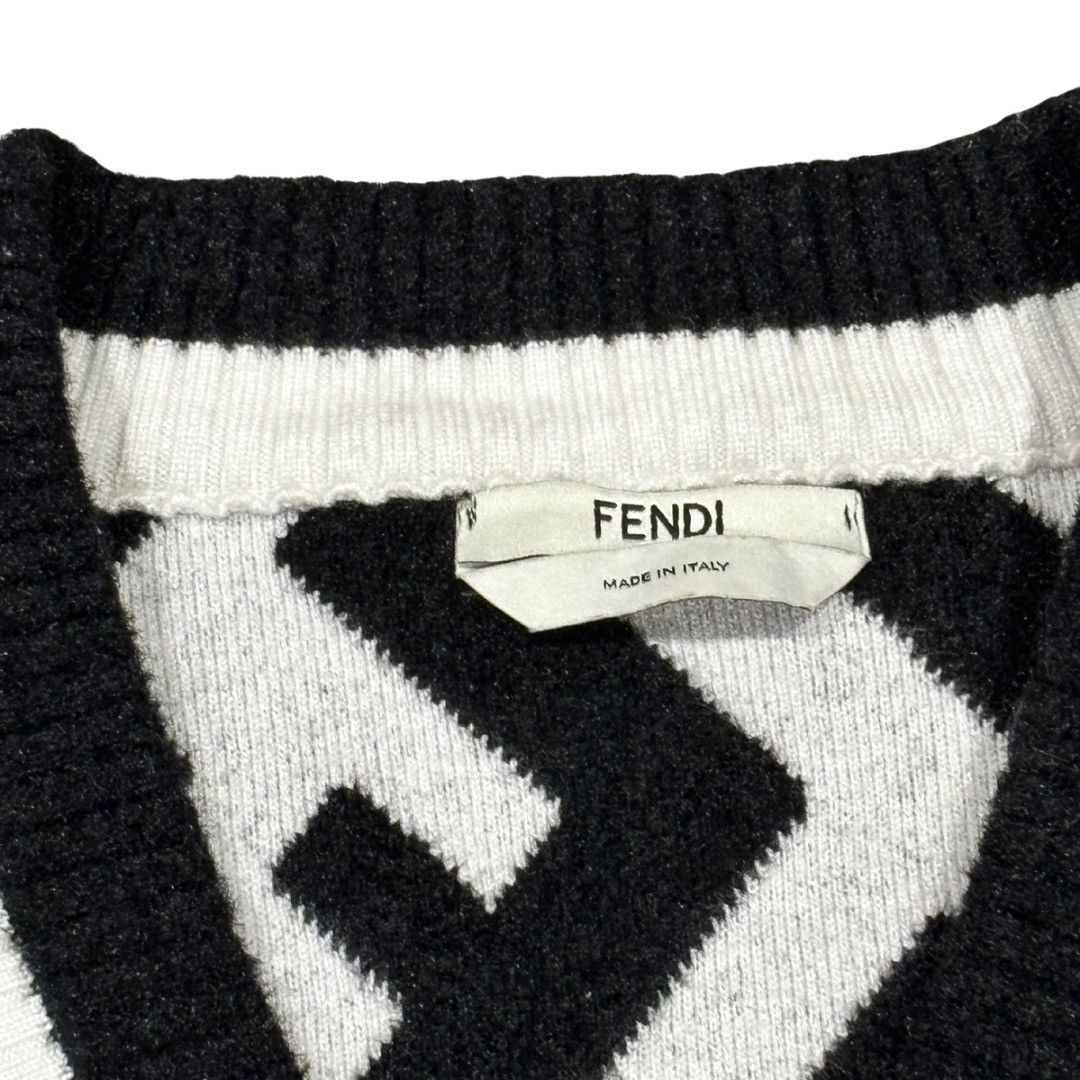 Fendi Fendi FF Monogram Knit V-Neck Sweater Made in Italy Size S / US 4 / IT 40 - 3 Thumbnail