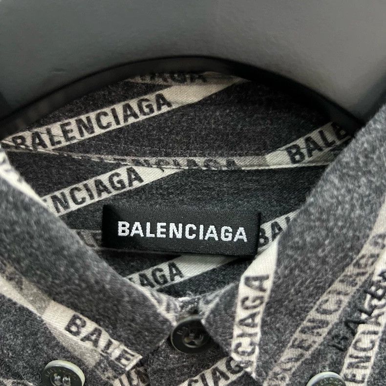 Balenciaga Balenciaga size 38 Bullet screen logo short sleeve shirt Size US XS / EU 42 / 0 - 4 Thumbnail