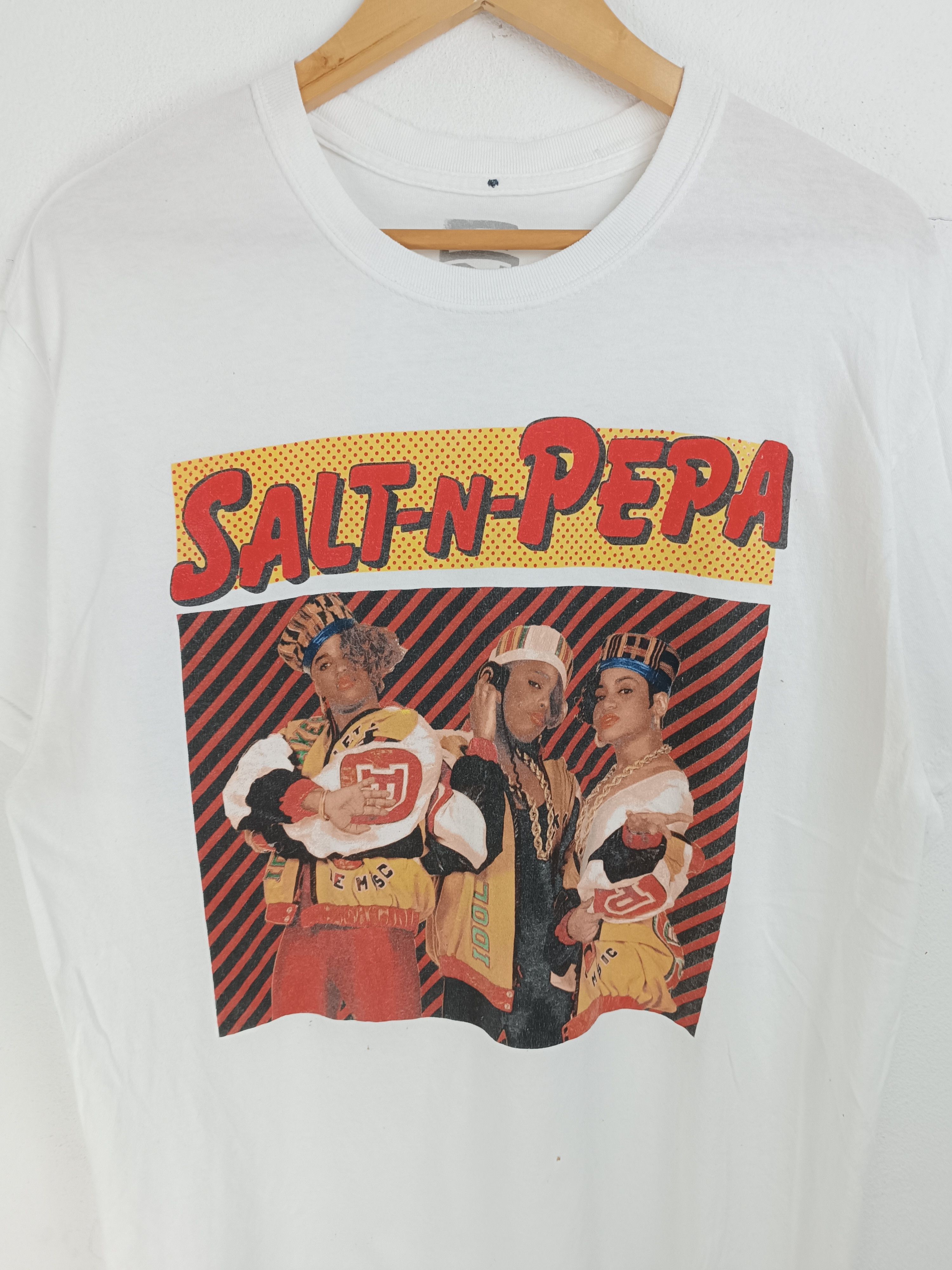 Rap Tees VINTAGE SALT N PEPA RAP HIP HOP TEE TLC MISSY SNOOP Size US L / EU 52-54 / 3 - 5 Thumbnail