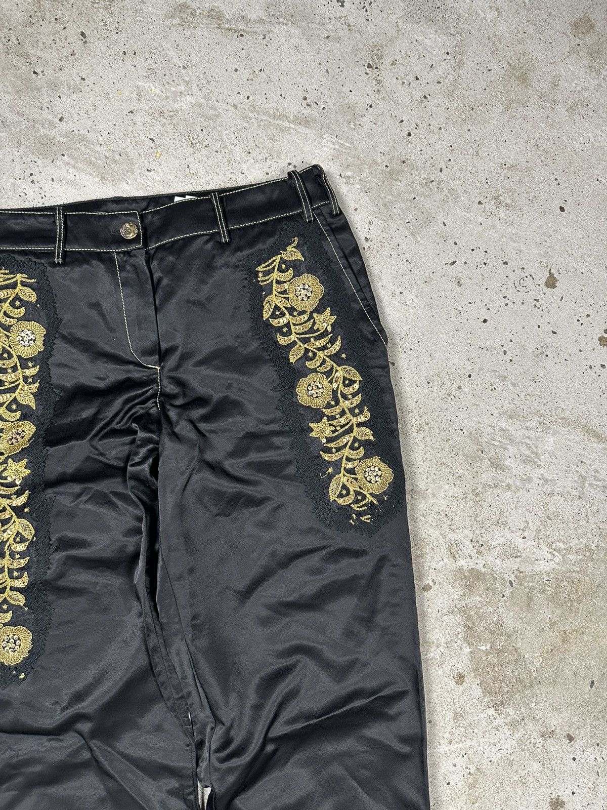 Roberto Cavalli Vintage Y2K Roberto Cavalli Class Baggy Embroidery Pants Size 30" / US 8 / IT 44 - 8 Thumbnail