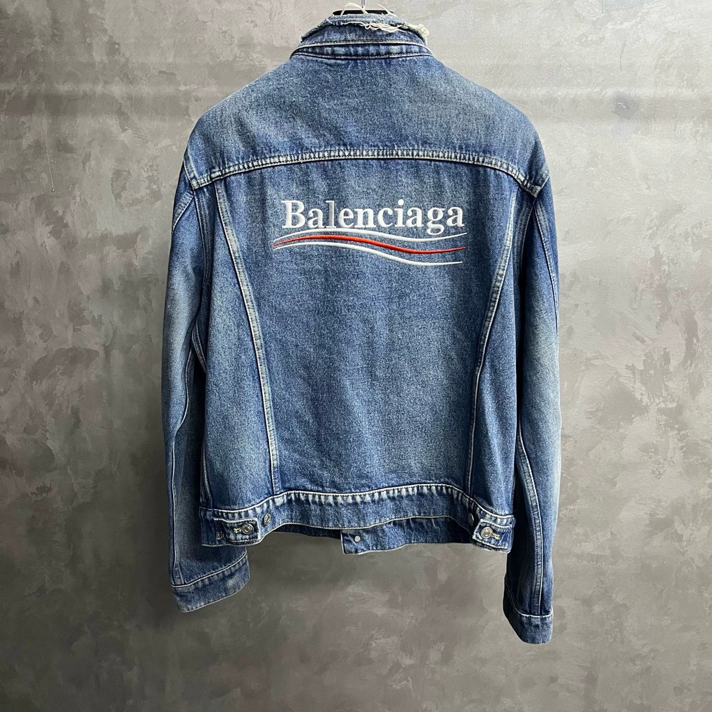 Balenciaga 【balenciaga】Blue Lapel Long-Sleeve Denim Jacket Size US L / EU 52-54 / 3 - 2 Thumbnail