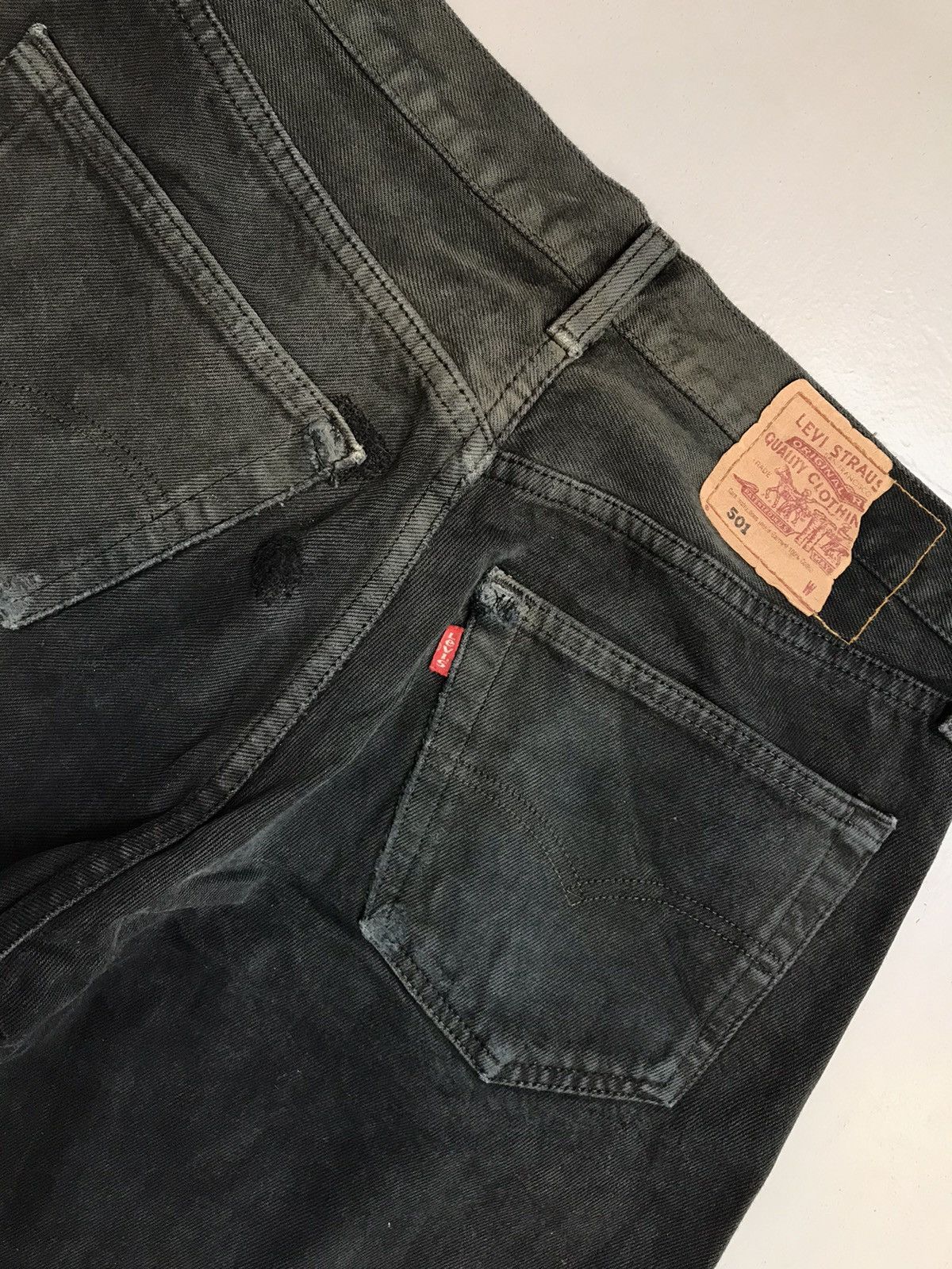 Levi's Vintage Levi’s 501 paper tab damaged denim Size US 30 / EU 46 - 15 Thumbnail