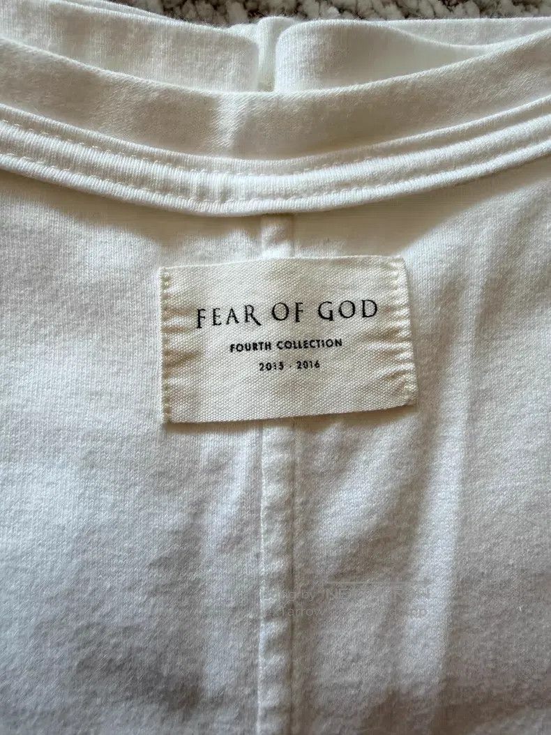 Fear of God Fear of God Main line: short-sleeve shirts Size US S / EU 44-46 / 1 - 6 Thumbnail