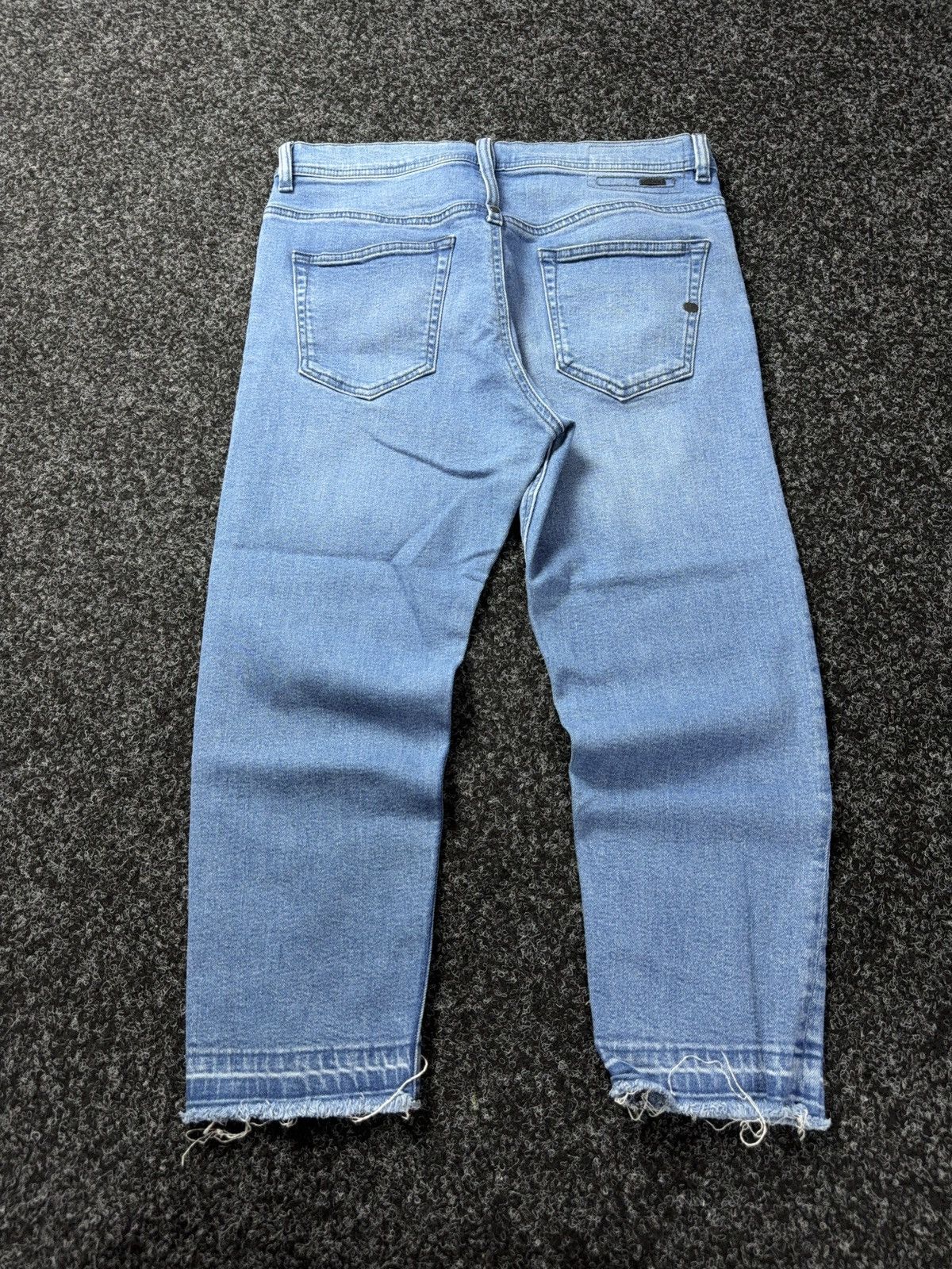 Diesel Luxury Diesel 00s Cropped Jeans Light Wash Distressed Denim Size 26" / US 2 / IT 38 - 9 Thumbnail