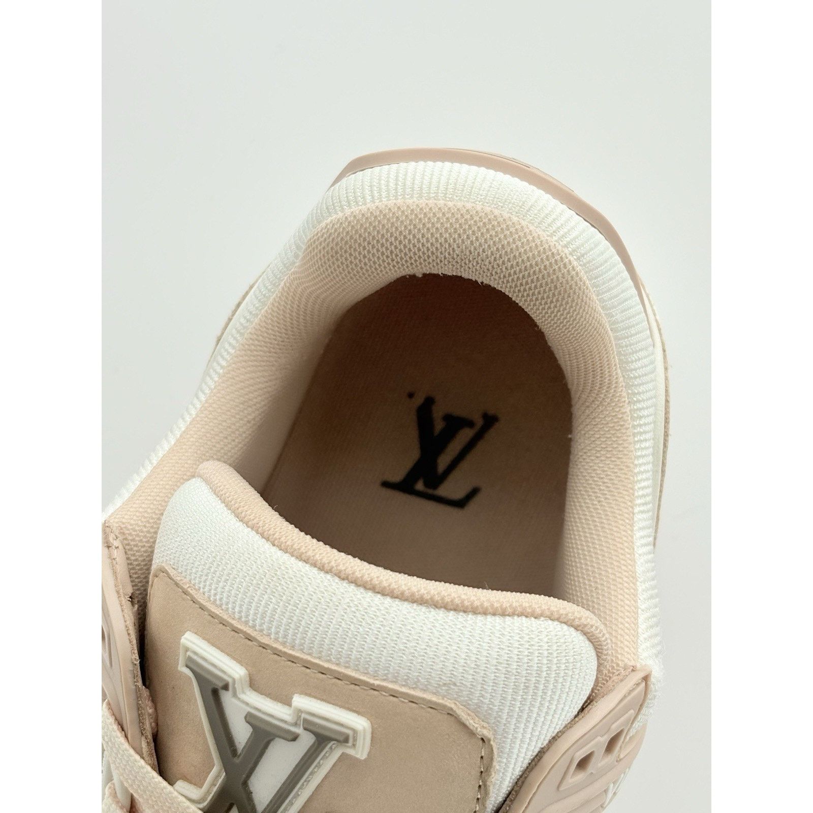 Louis Vuitton Louis Vuitton Trainer ' Pink ' | GREAT CONDITION! Size US 5 / EU 37 - 6 Thumbnail