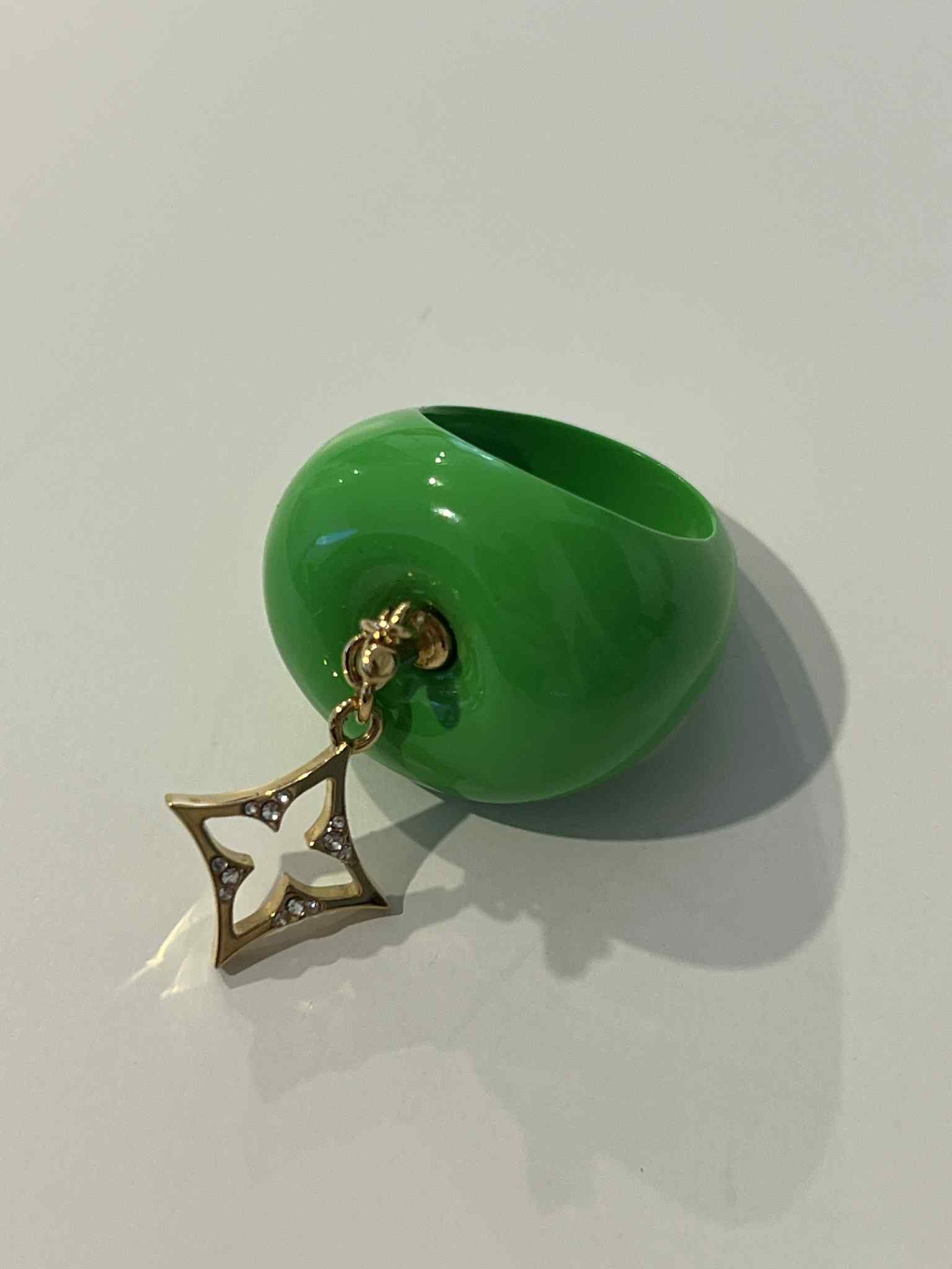 Louis Vuitton Louis Vuitton LV Fruits Apple Ring Size ONE SIZE - 5 Thumbnail