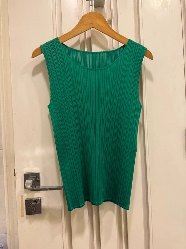 Issey Miyake Issey Miyake size:5 Green pleated vest Size M / US 6-8 / IT 42-44 - 1 Thumbnail