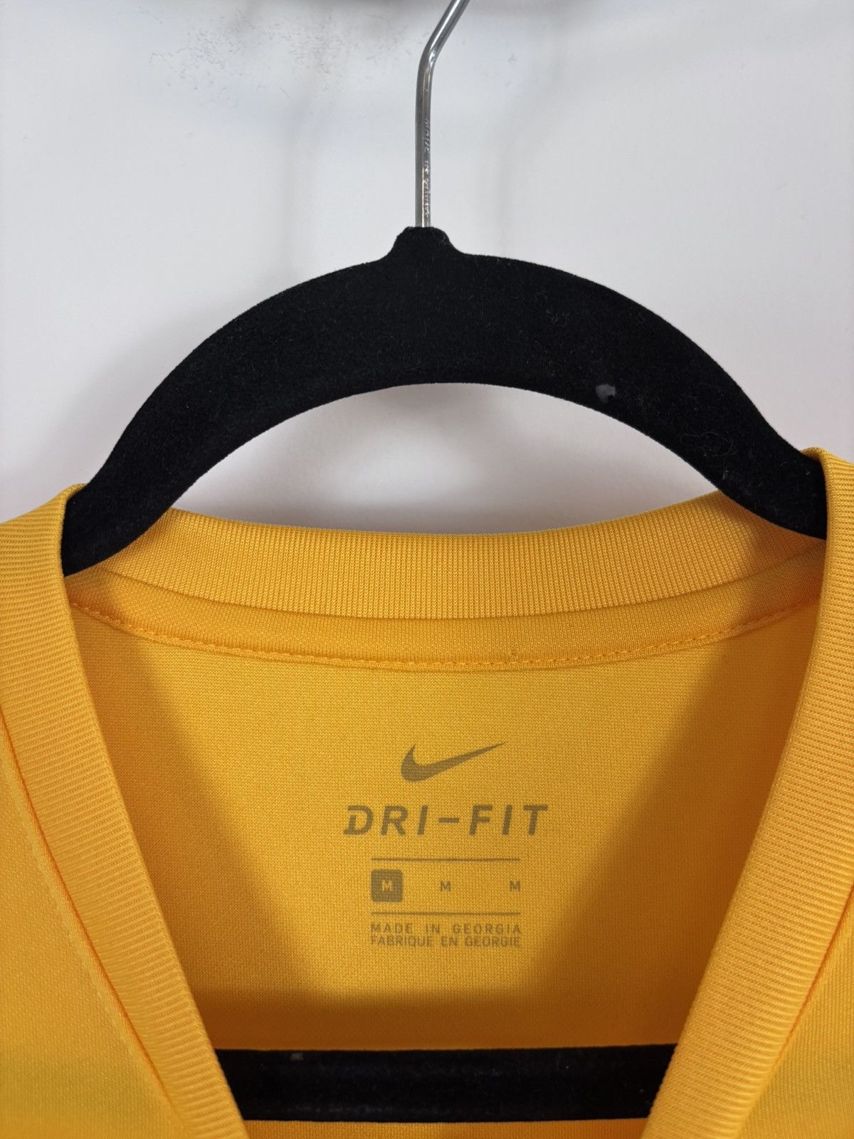 Nike Nike Young Boys Switzerland 2018 #12 Football Soccer Jersey Size US M / EU 48-50 / 2 - 10 Thumbnail