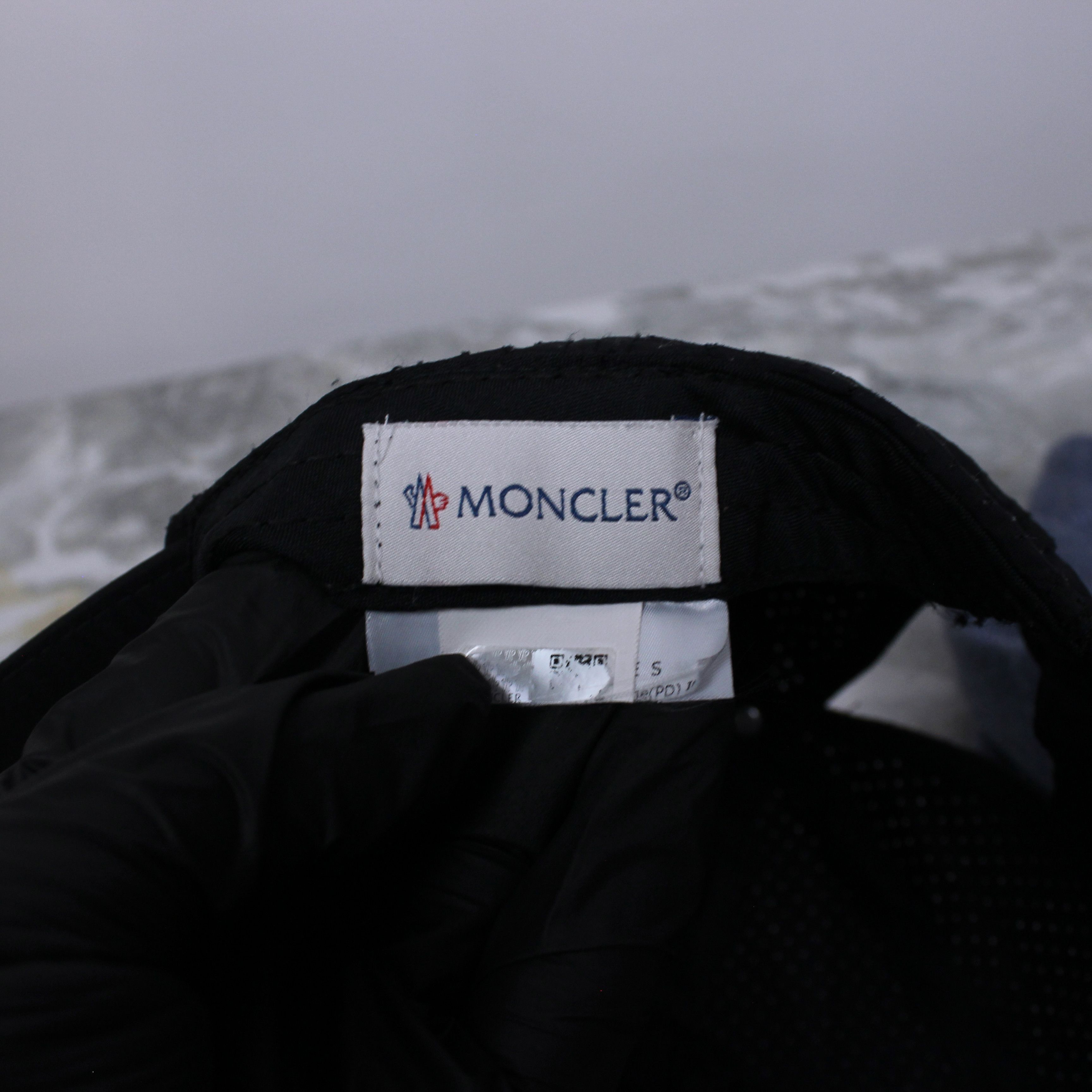 Moncler Moncler cap hat one size black rare logo Size ONE SIZE - 6 Thumbnail