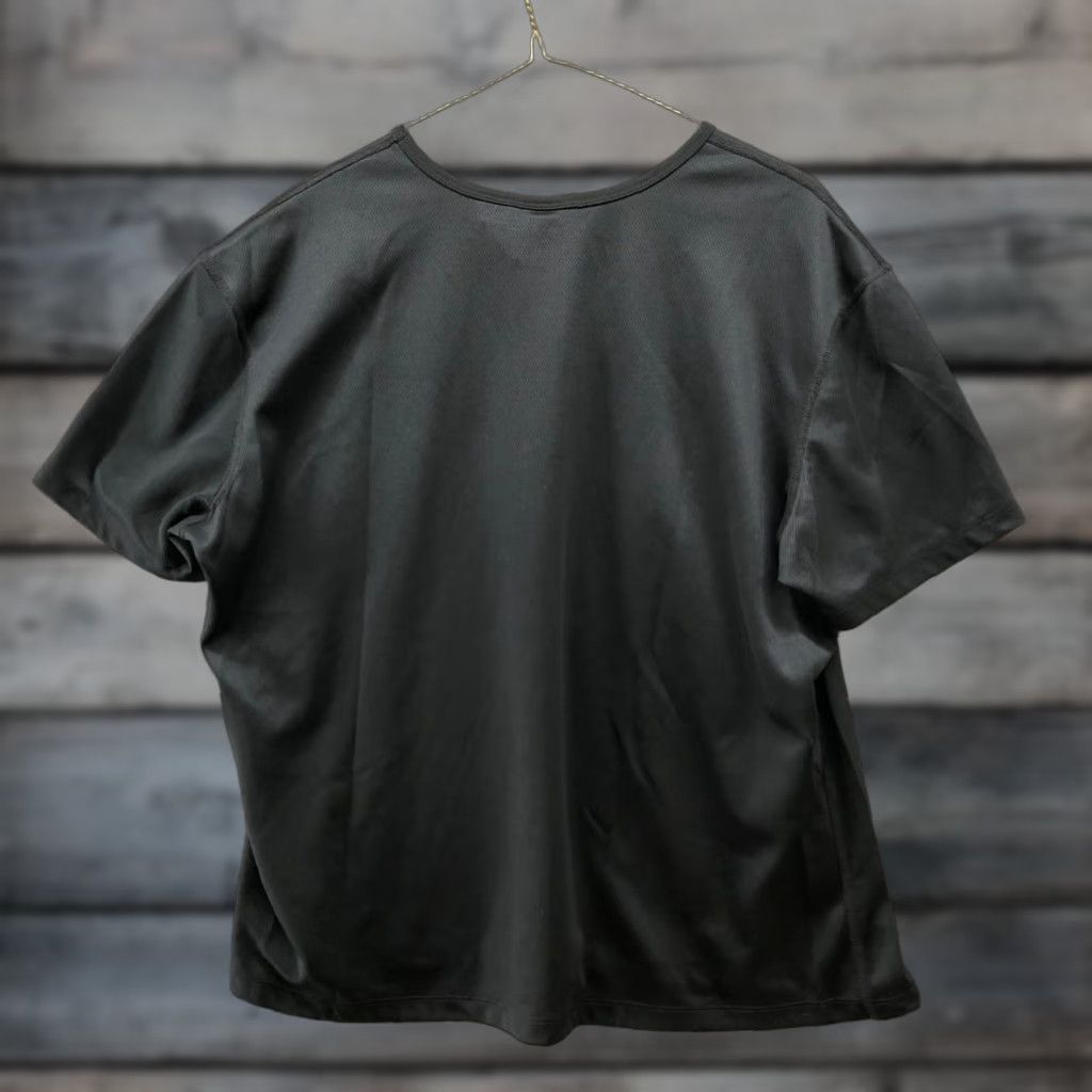 Nike Nike Dri-FIT V-Neck T-Shirt Womens XL Black Athletic Moisture-Wicking Polyester Size XL / US 12-14 / IT 48-50 - 1 Thumbnail