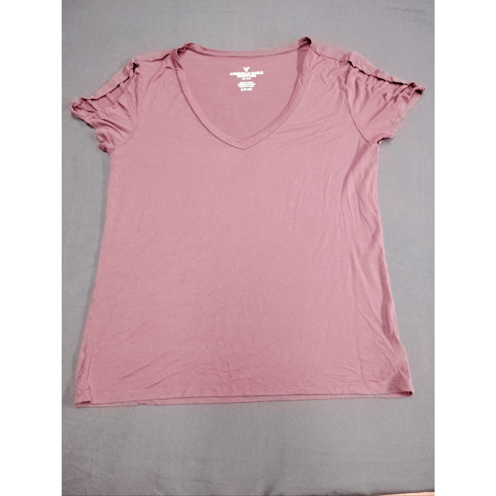 American Eagle Outfitters American Eagle Outfitters Mauve V-Neck With Strappy Sleeves Size S / US 4 / IT 40 - 1 Thumbnail