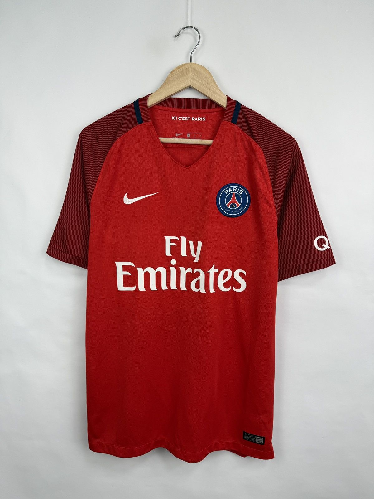 Nike 🇫🇷 Nike Draxler PSG Paris Saint Germain 2016 Soccer Jerseys Size US L / EU 52-54 / 3 - 4 Thumbnail