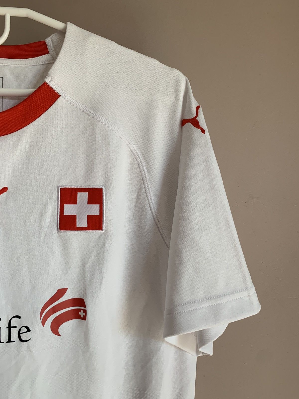 Puma Switzerland 2018 Away Football Shirt Puma Soccer Jersey Sz S Size US S / EU 44-46 / 1 - 4 Thumbnail