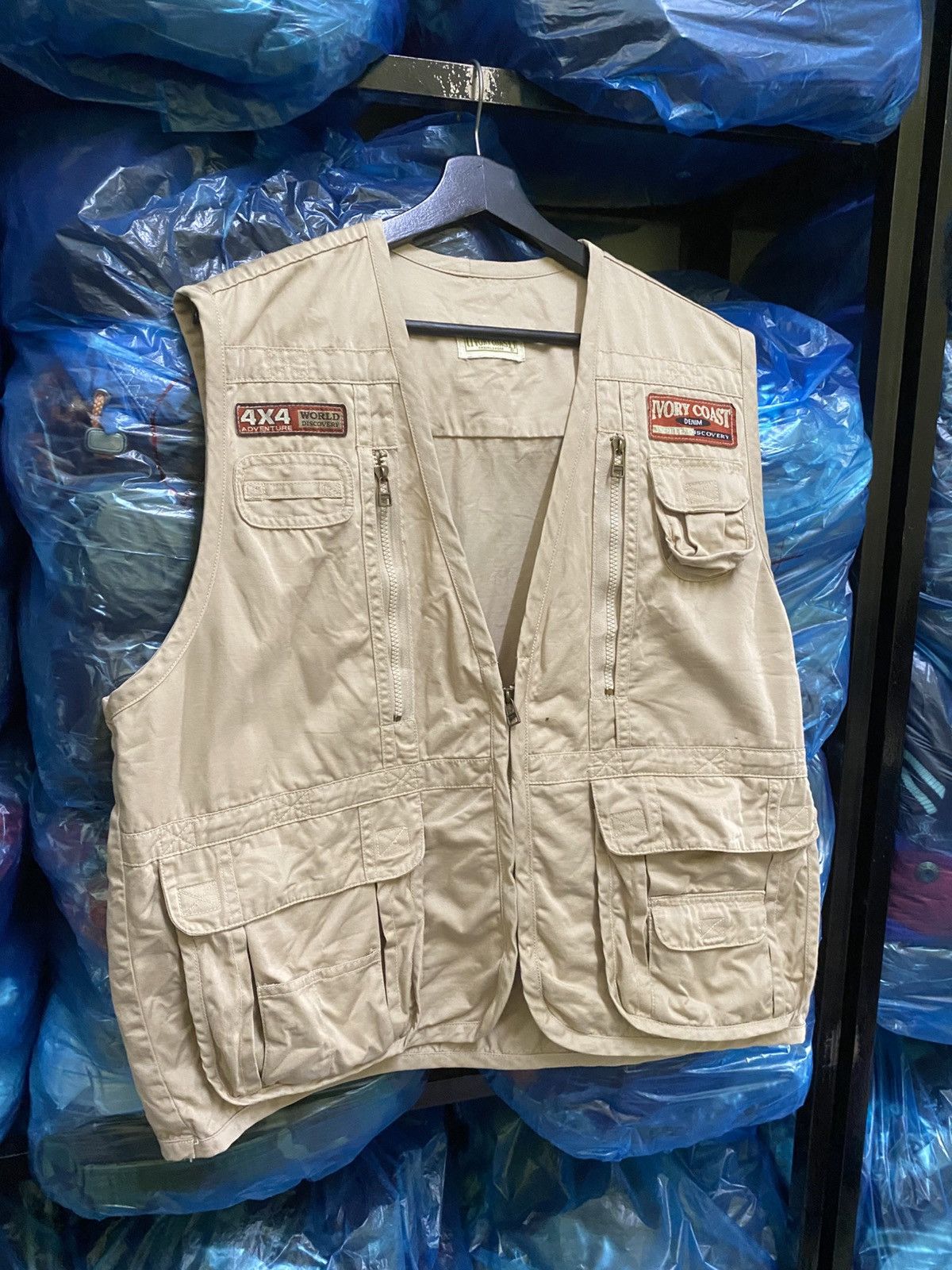 Urban Outfitters VINTAGE IVORY COAST CASUAL WEAR UTILITY VEST JACKET Size US L / EU 52-54 / 3 - 3 Thumbnail