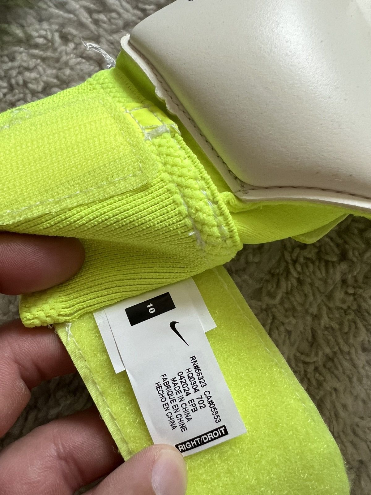 Nike Nike Vapor Grip3 Goalkeeper Gloves Volt Black Soccer Goalie Size ONE SIZE - 6 Thumbnail