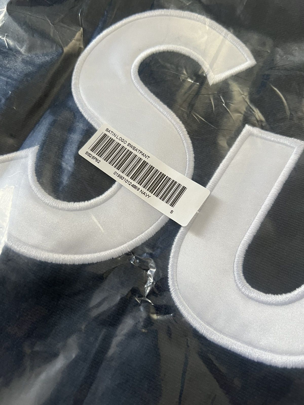 Supreme Supreme Satin Applique Sweatpants Size Small Size US 30 / EU 46 - 3 Thumbnail
