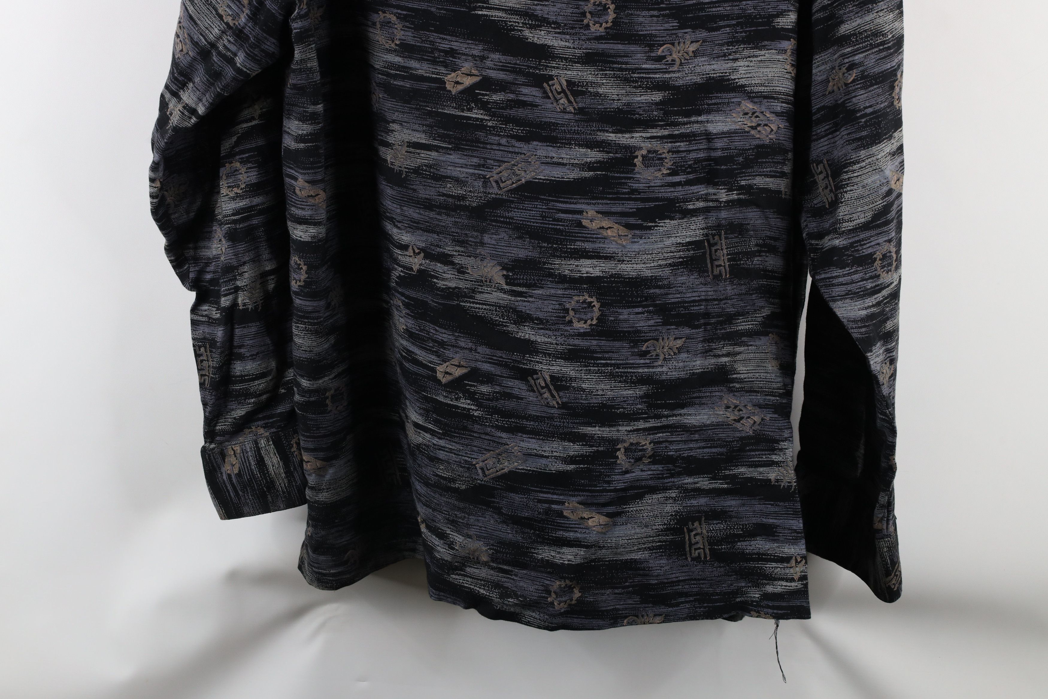 Vintage Vintage 90s Streetwear Art Collared Long Sleeve Button Shirt Size US XL / EU 56 / 4 - 11 Thumbnail