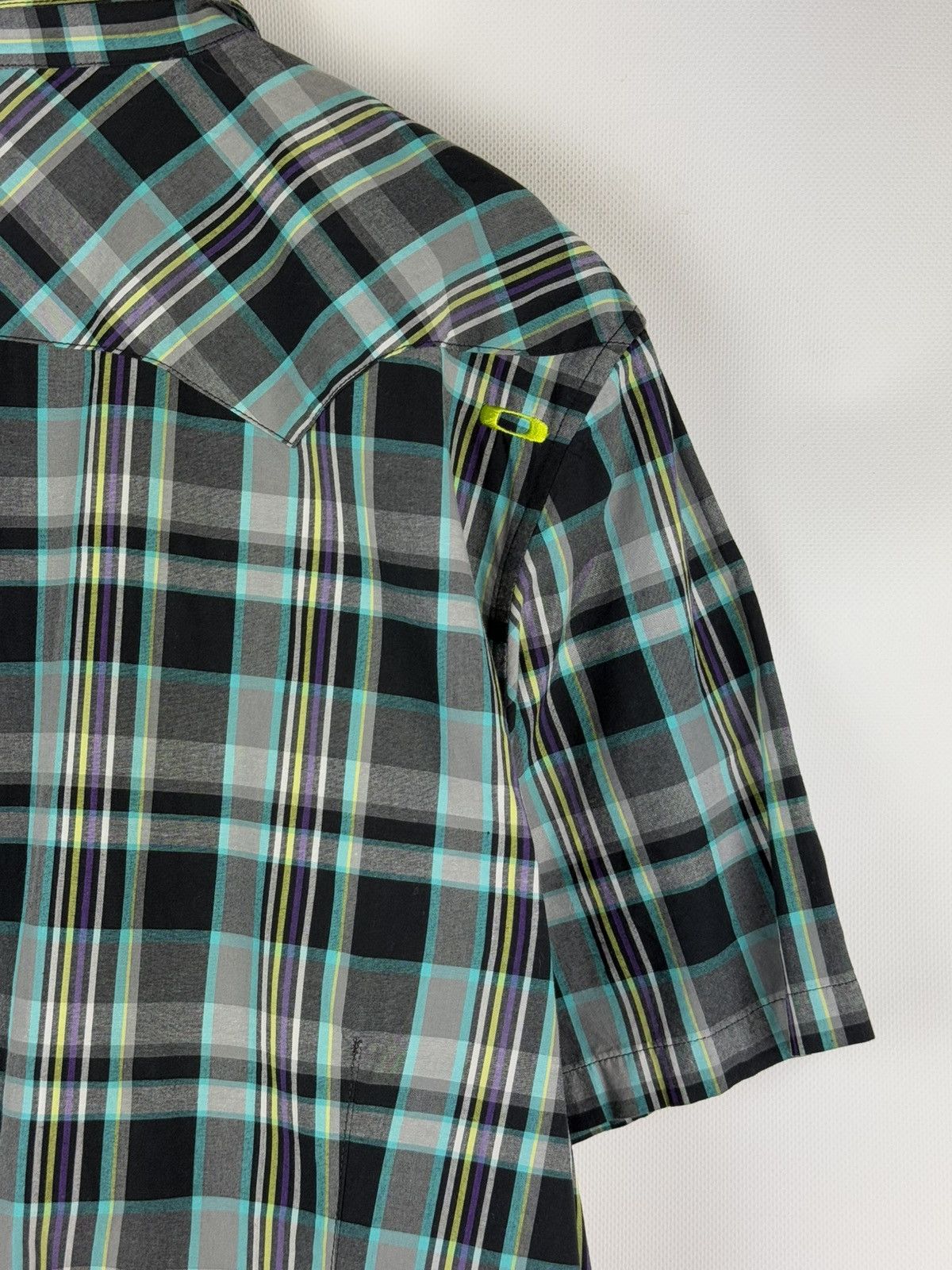 Oakley Oakley Short Sleeve Checked Western Outdoor Button Up Shirt Size US XL / EU 56 / 4 - 22 Thumbnail