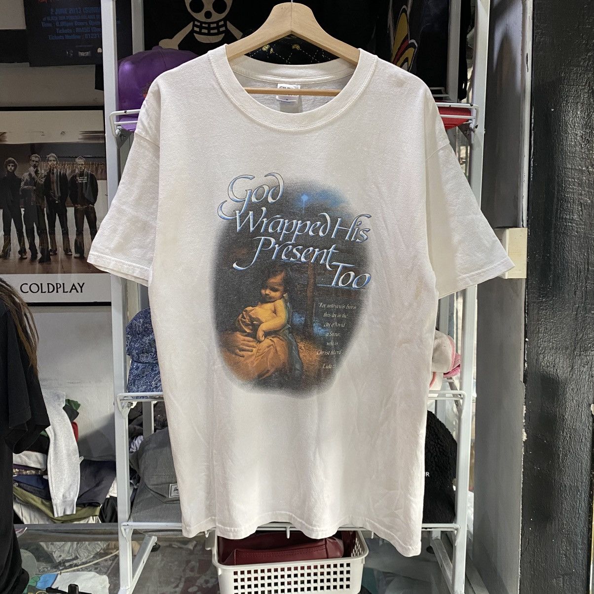 Vintage Vintage God Wrapped His Present Too Tee Size US L / EU 52-54 / 3 - 1 Thumbnail