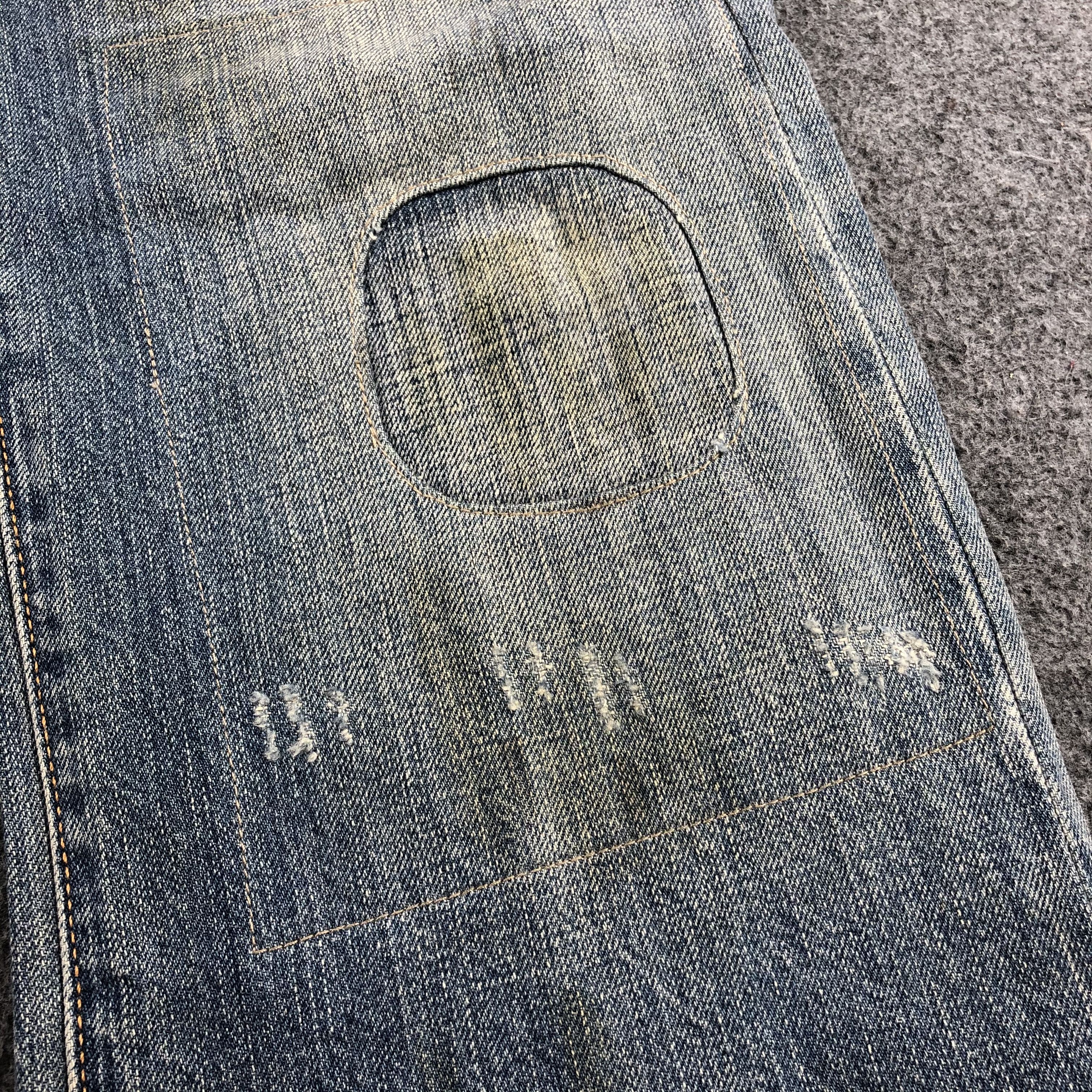 Levi's Vintage Blue Wash Levis 501 Jeans-J1902 Size US 35 - 10 Thumbnail