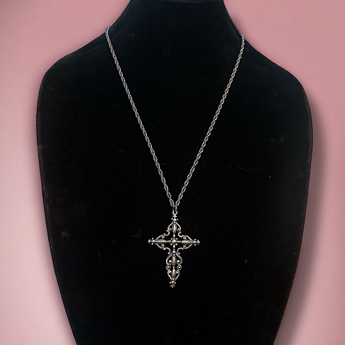 Vintage Vintage pewter filigree cross pendant necklace Size ONE SIZE - 1 Thumbnail