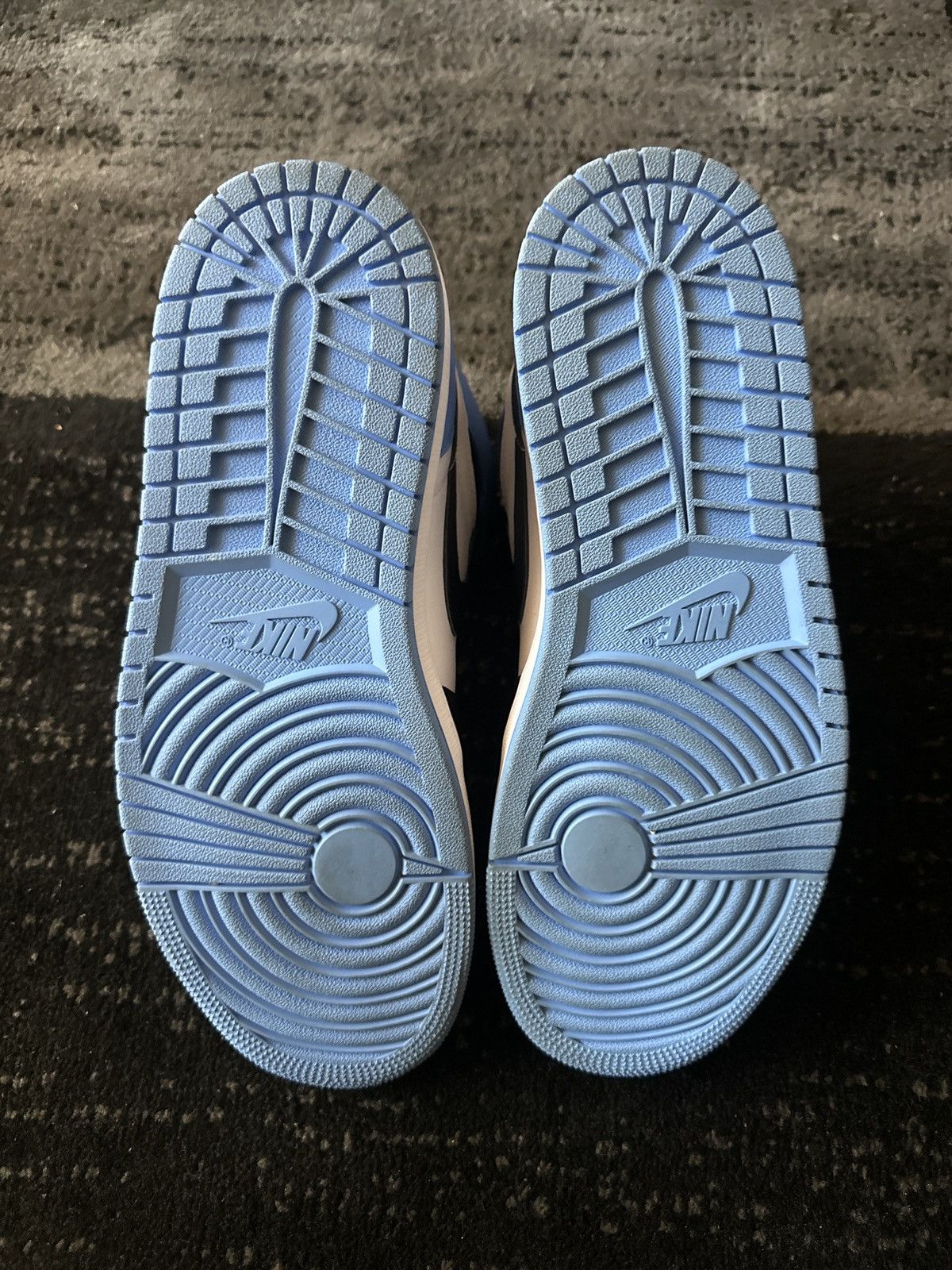 Jordan Brand University Jordan 1’s Size US 9.5 / EU 42-43 - 5 Thumbnail